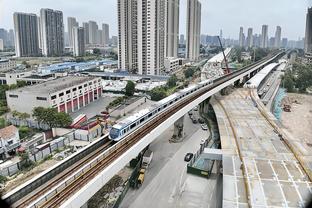 雷霆主帅：对手攻防两端都更积极 要给他们称赞